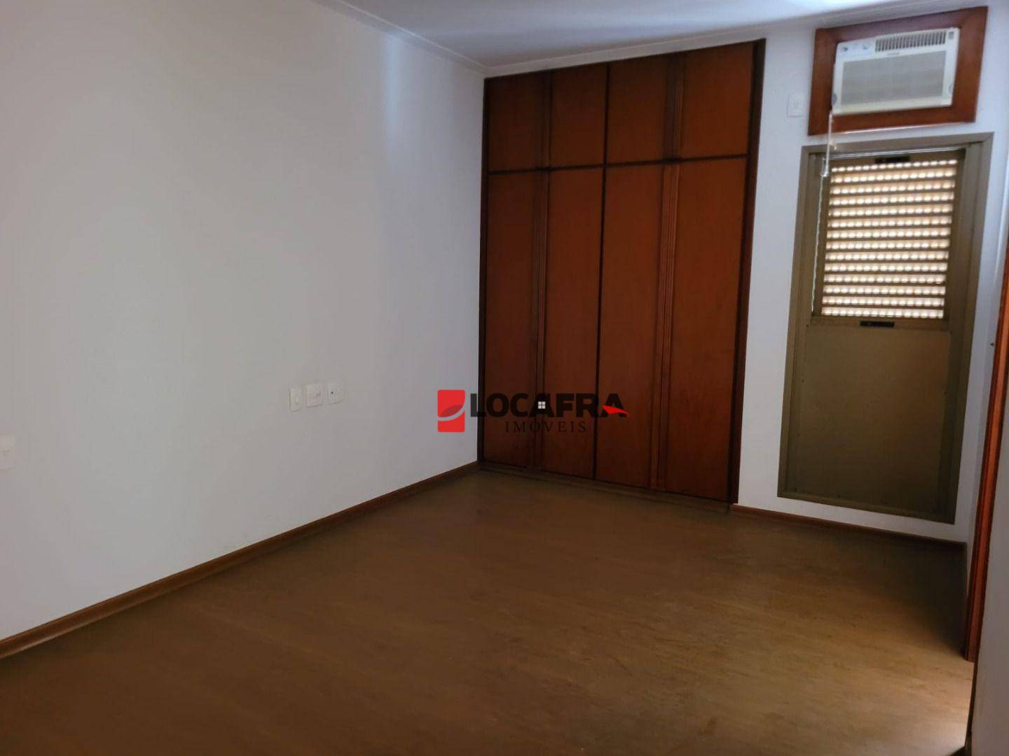Apartamento à venda com 3 quartos, 304m² - Foto 14