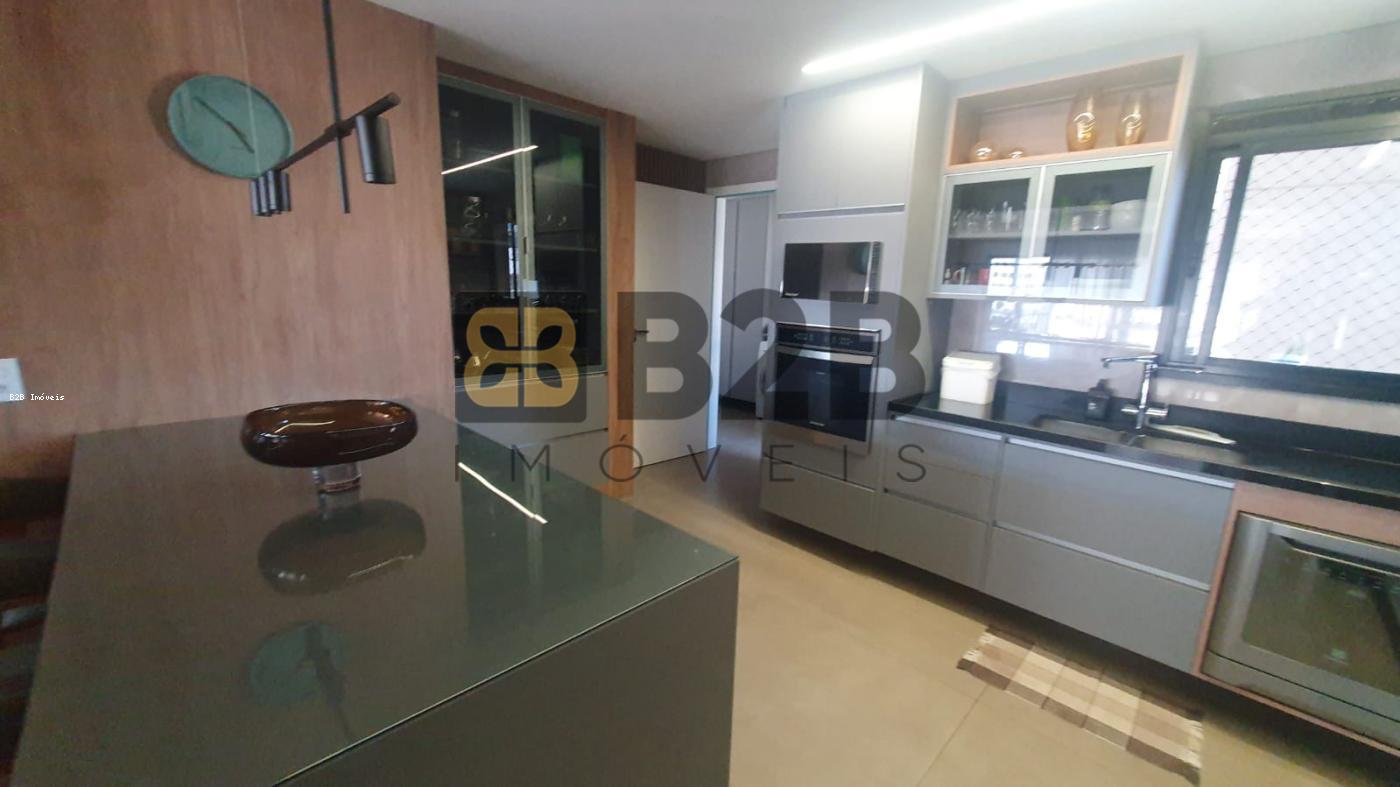 Apartamento à venda com 3 quartos, 159m² - Foto 10