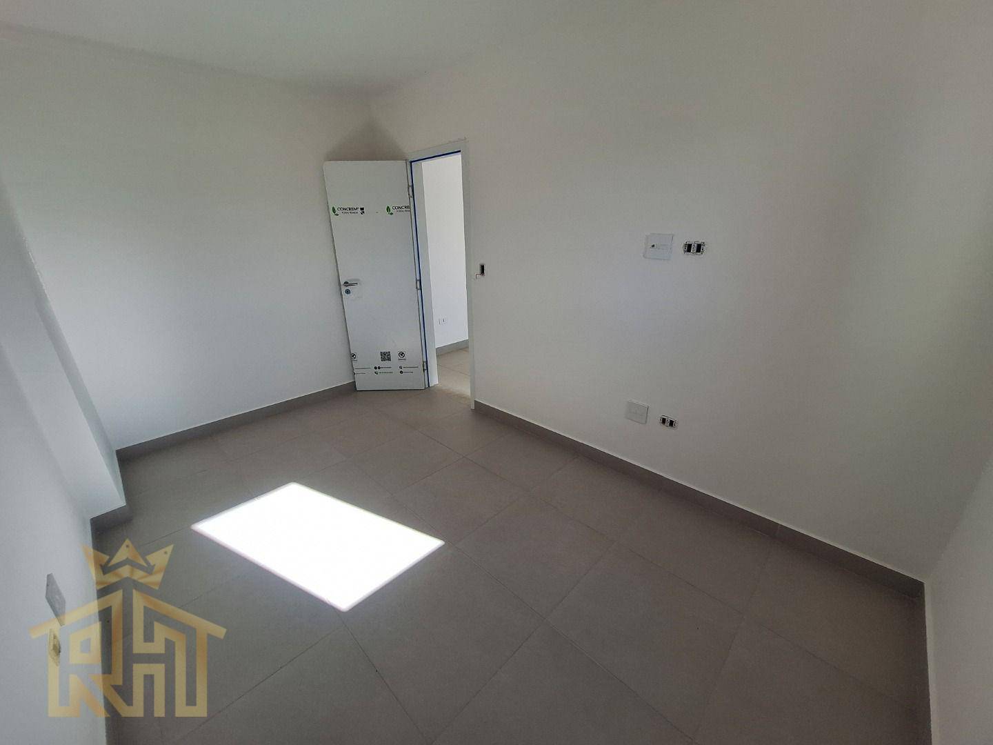 Apartamento à venda com 1 quarto, 42m² - Foto 9