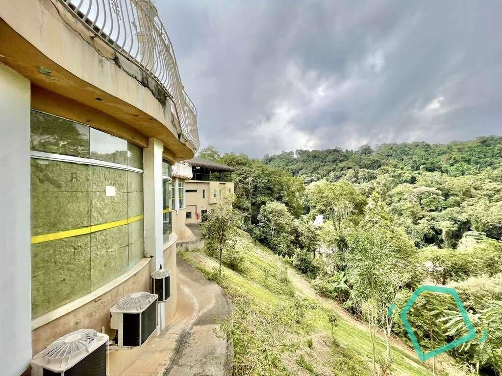 Casa de Condomínio à venda com 4 quartos, 1634m² - Foto 15