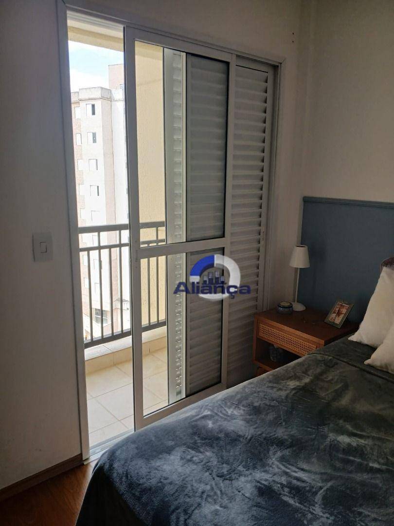 Apartamento para alugar com 3 quartos, 78m² - Foto 9