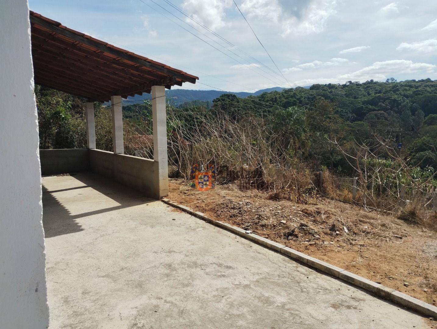 Casa à venda com 1 quarto, 55m² - Foto 1
