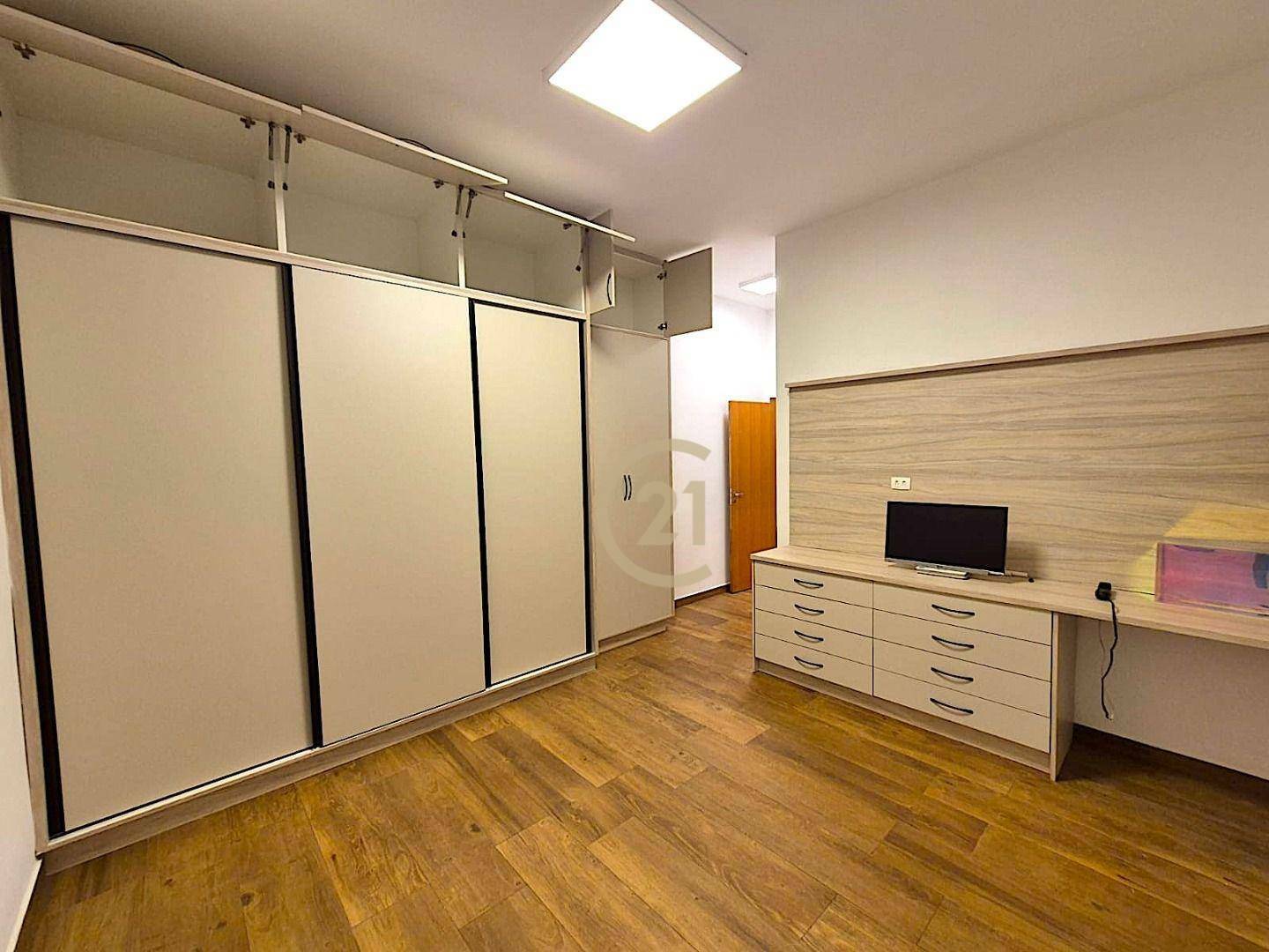 Sobrado à venda com 3 quartos, 256m² - Foto 10
