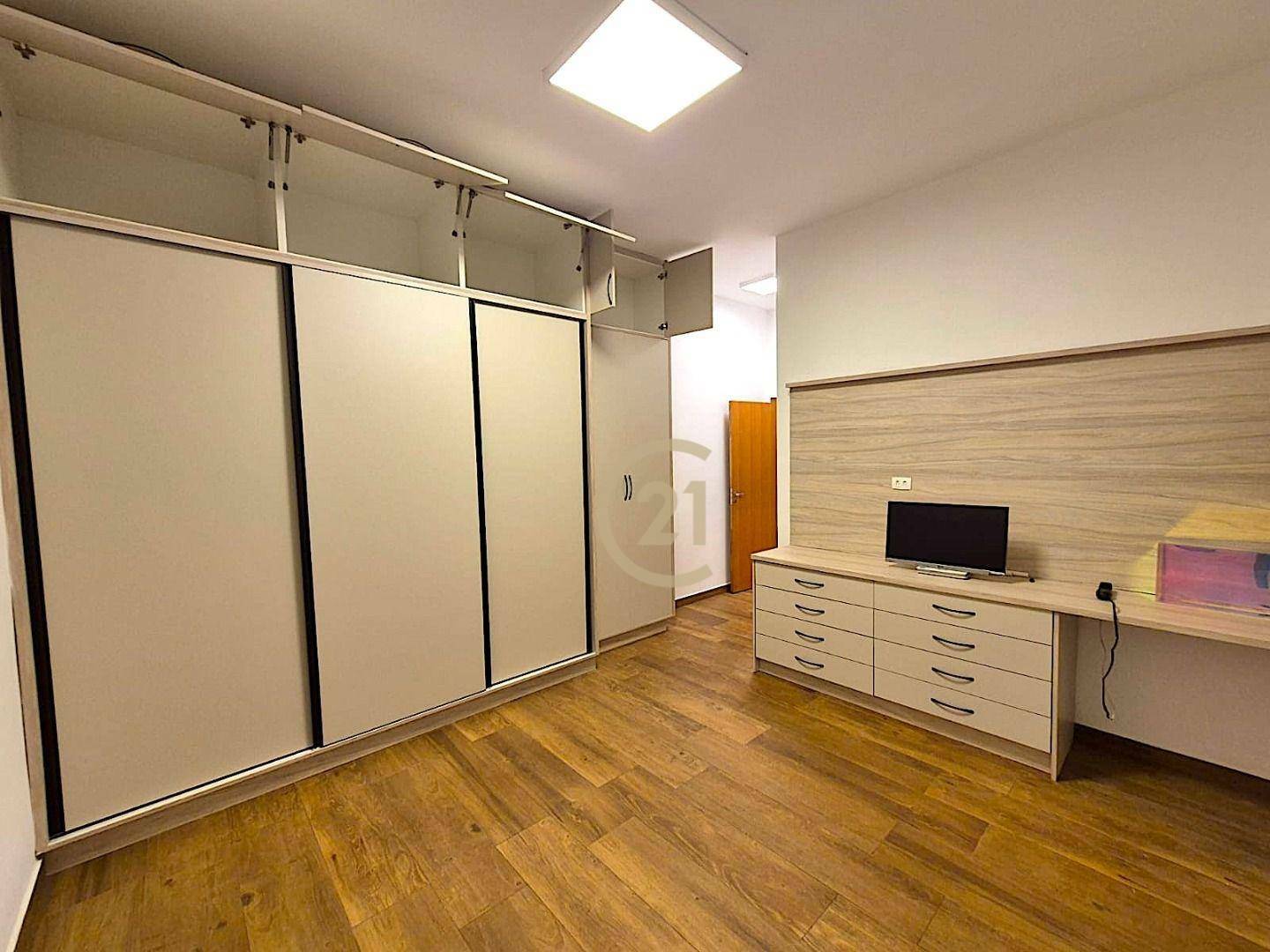 Sobrado à venda com 3 quartos, 256m² - Foto 9