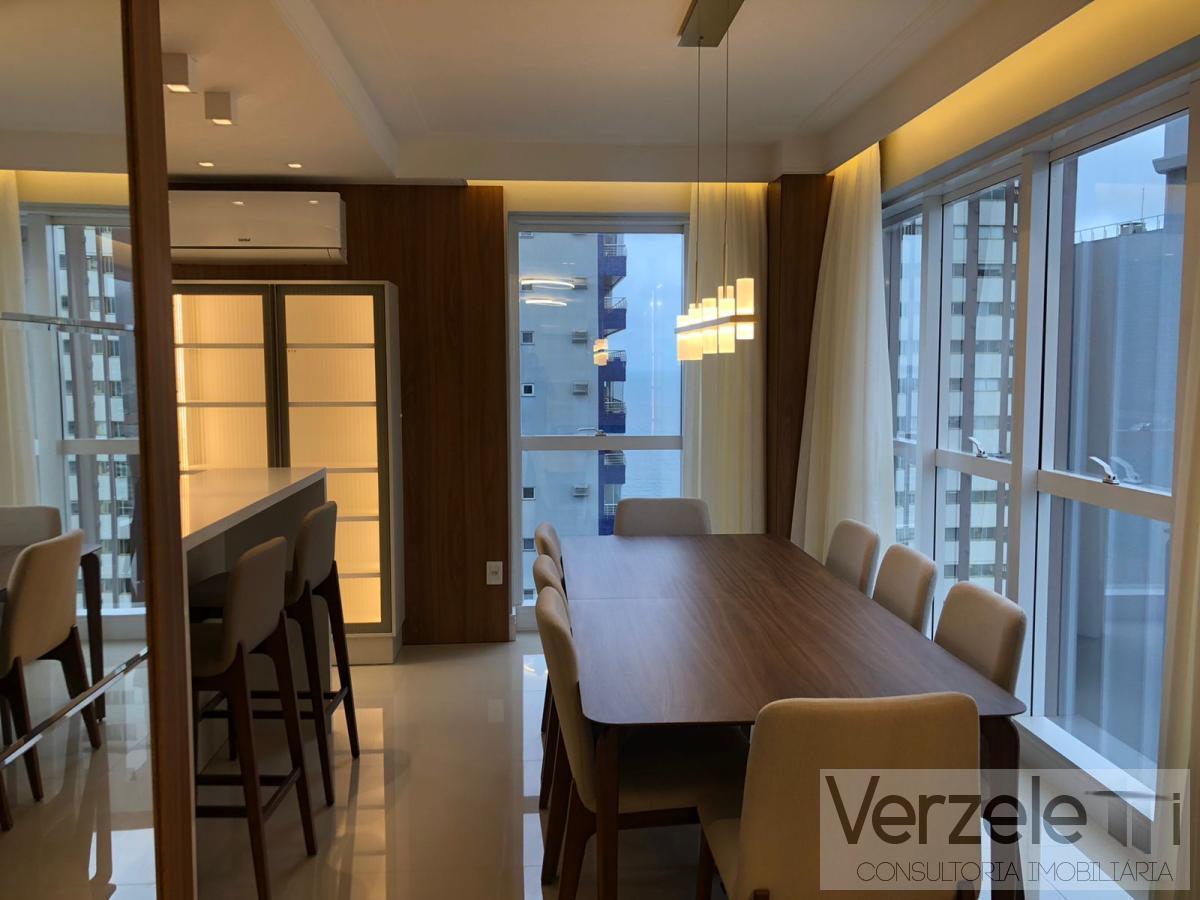 Apartamento à venda com 3 quartos, 136m² - Foto 3