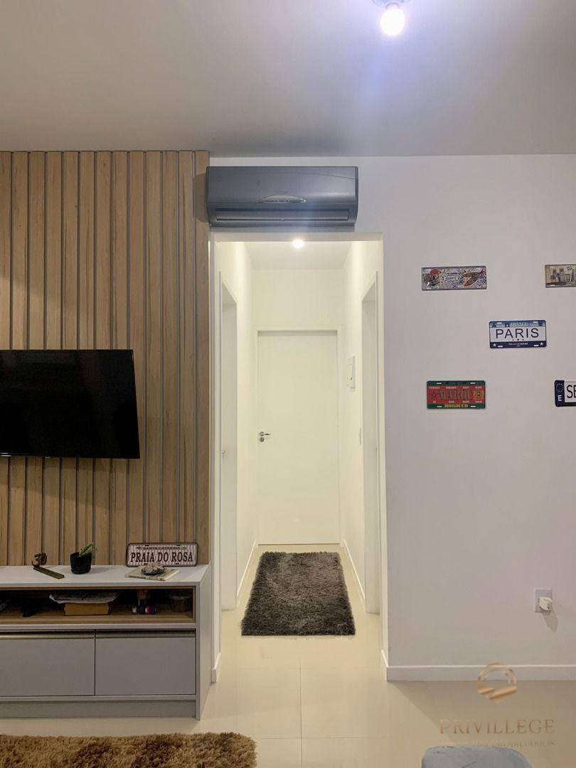 Apartamento à venda com 2 quartos, 61m² - Foto 2