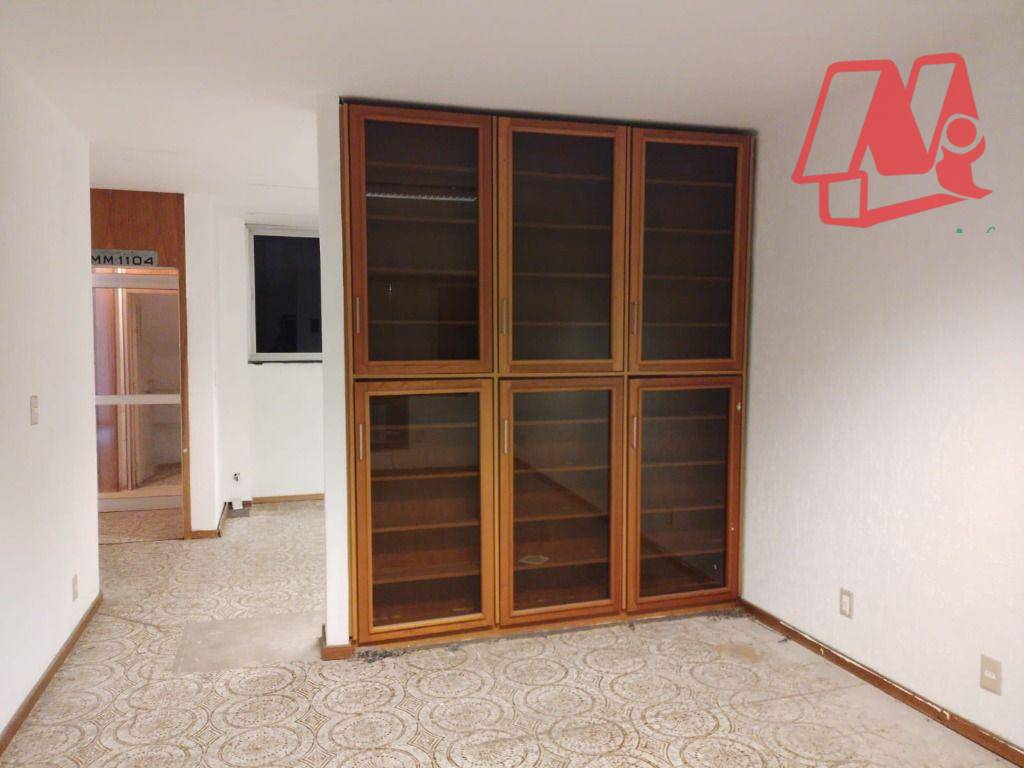 Casa à venda e aluguel com 3 quartos, 371m² - Foto 28