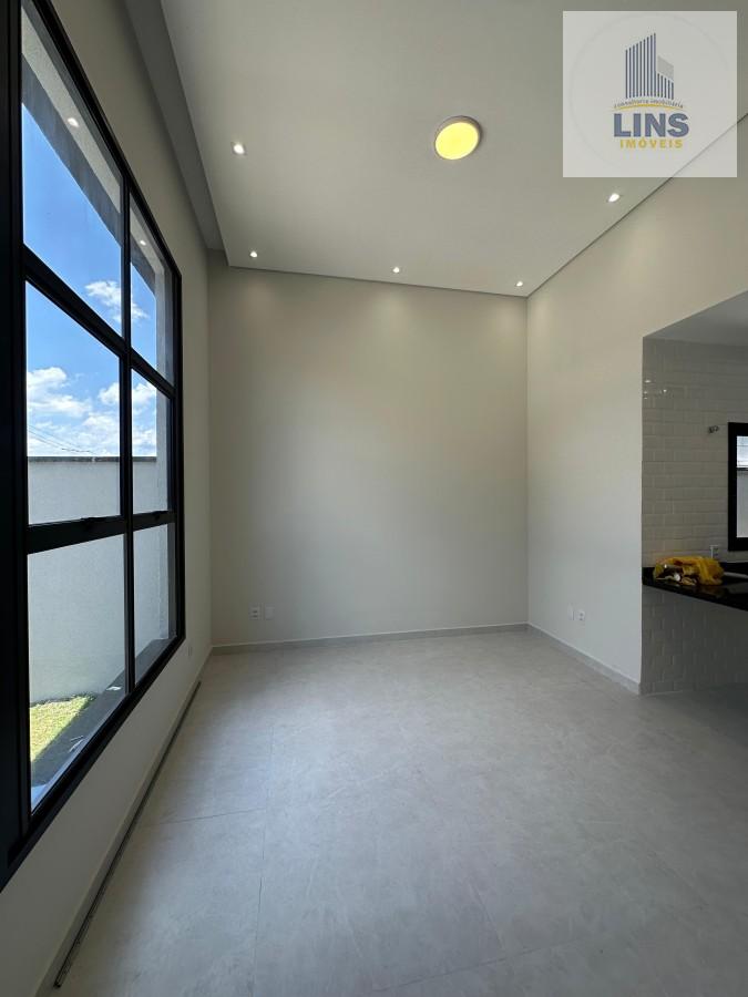 Casa à venda com 3 quartos, 91m² - Foto 2