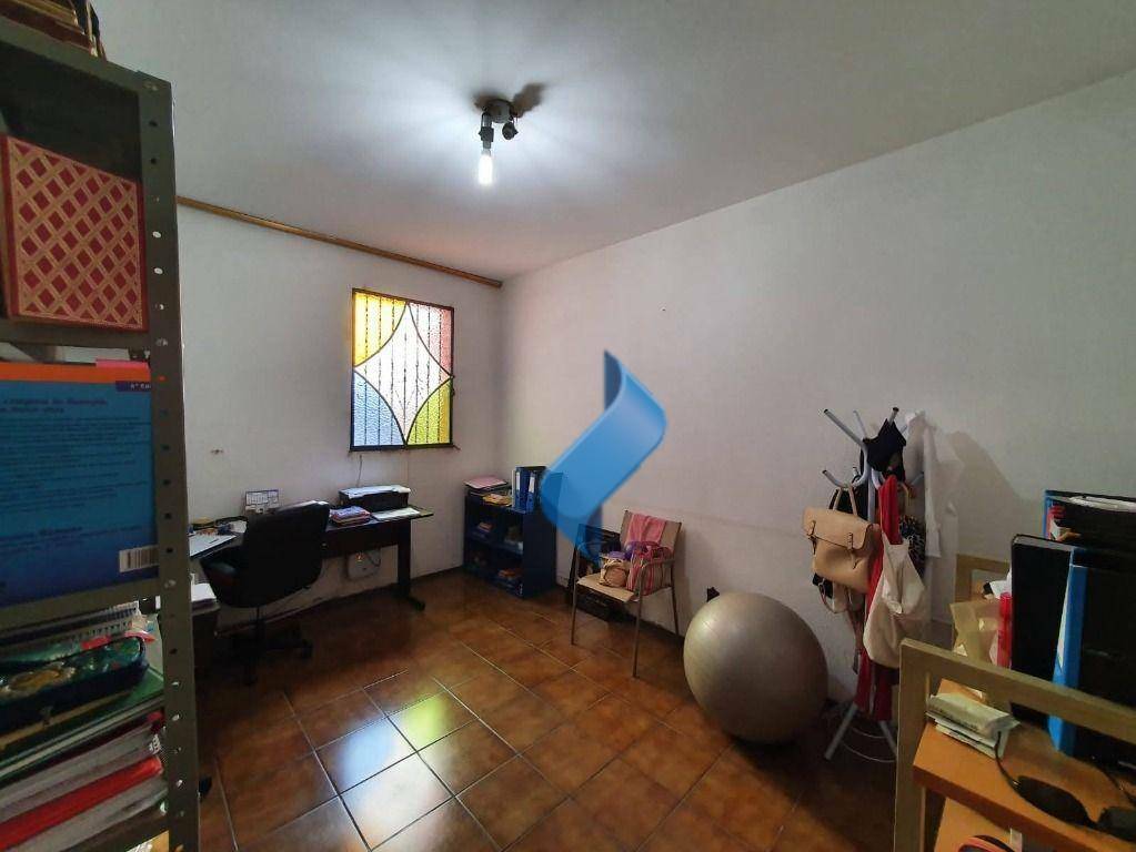 Casa à venda e aluguel com 4 quartos, 286m² - Foto 7