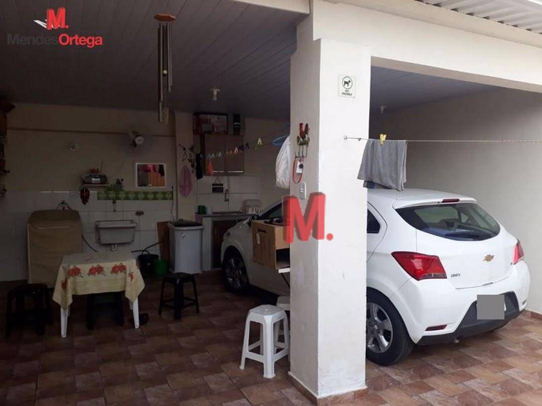 Casa à venda com 5 quartos, 166m² - Foto 18