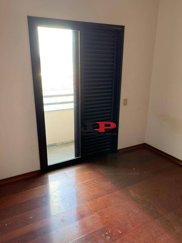 Apartamento à venda com 4 quartos, 154m² - Foto 18