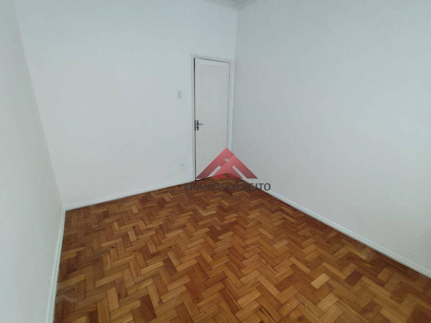 Apartamento para alugar com 2 quartos, 80m² - Foto 14