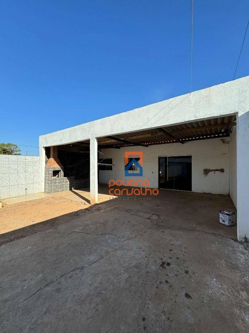 Casa à venda com 2 quartos, 160m² - Foto 1