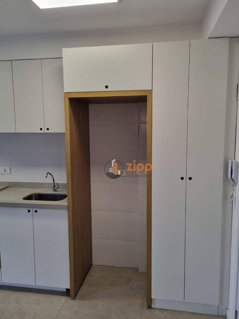 Apartamento para alugar com 2 quartos, 40m² - Foto 15