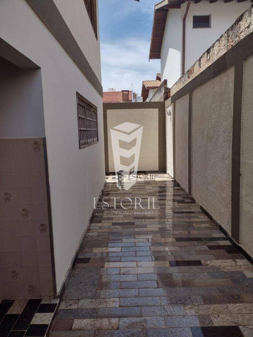 Sobrado à venda com 3 quartos, 200m² - Foto 6