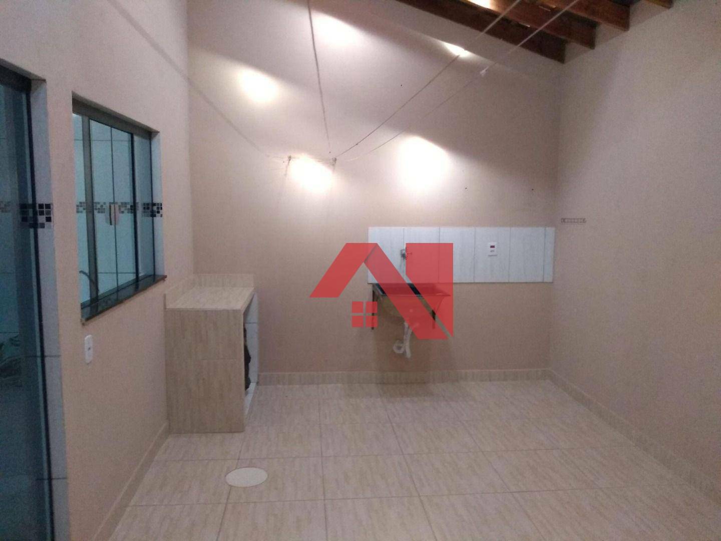 Casa à venda com 2 quartos, 80m² - Foto 13