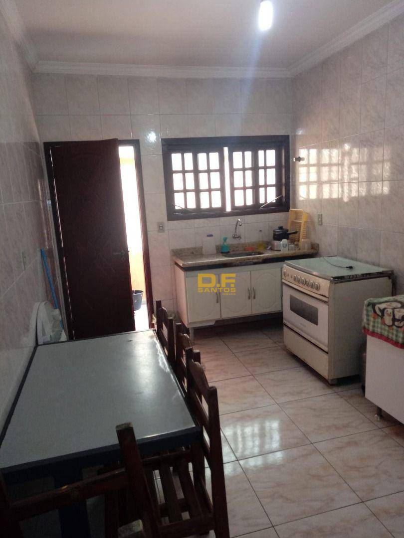 Casa à venda com 3 quartos, 121m² - Foto 12