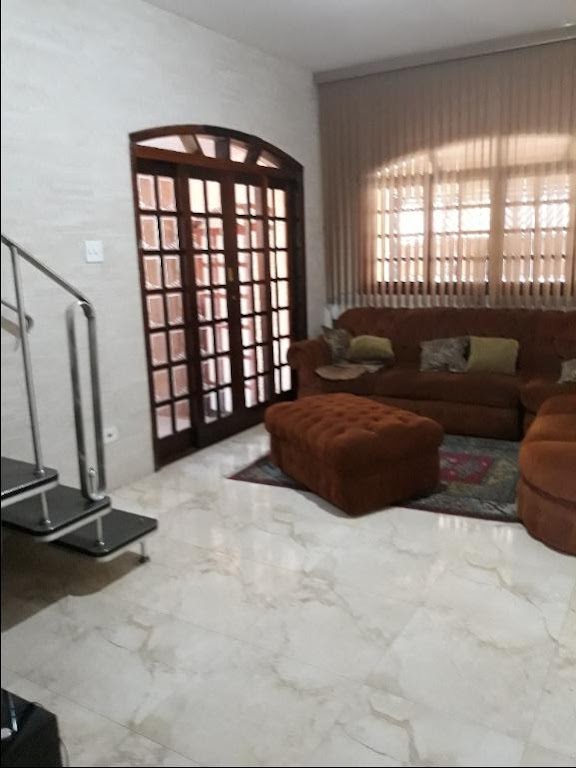 Sobrado à venda com 4 quartos, 360m² - Foto 4