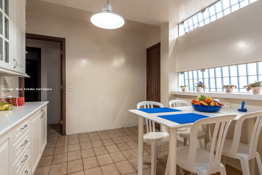 Casa à venda com 4 quartos, 750m² - Foto 24