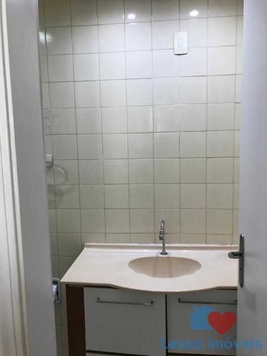 Apartamento à venda com 2 quartos, 62m² - Foto 13