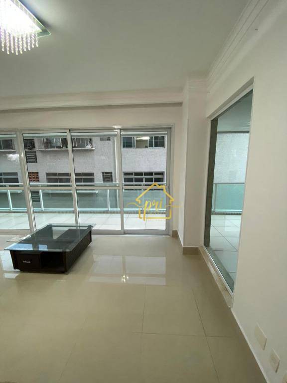 Apartamento para alugar com 3 quartos, 235m² - Foto 5