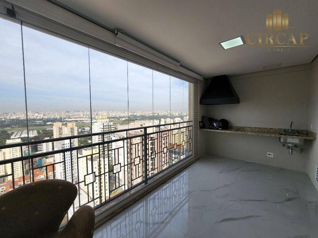 Apartamento à venda com 3 quartos, 143m² - Foto 2