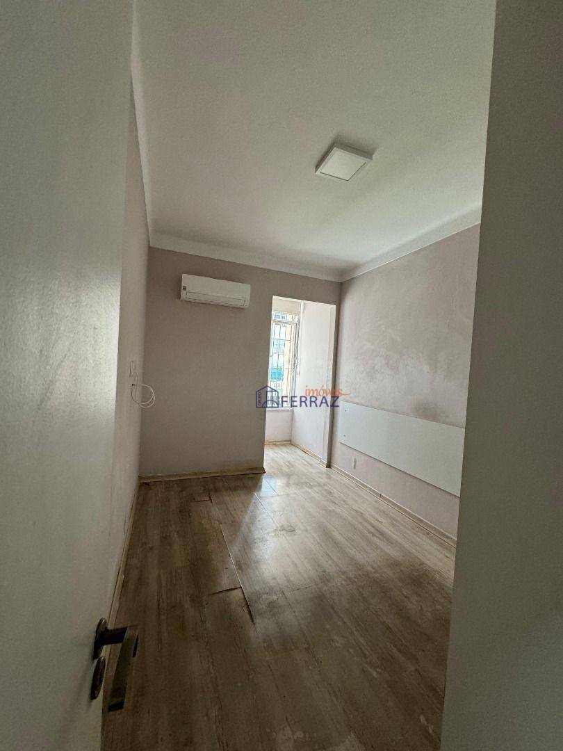 Apartamento à venda com 2 quartos, 70m² - Foto 7