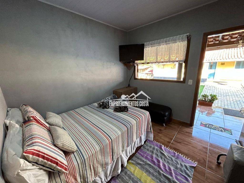 Chácara à venda com 3 quartos, 300m² - Foto 50