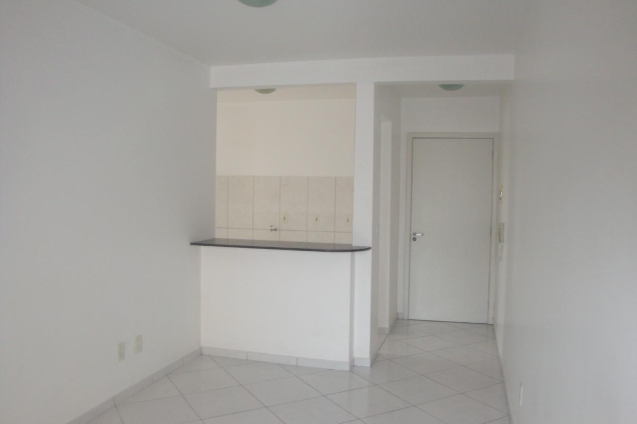 Apartamento à venda com 2 quartos, 53m² - Foto 2