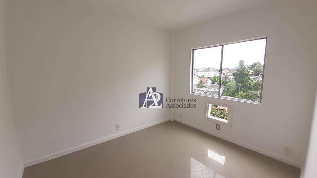 Apartamento à venda com 2 quartos, 75m² - Foto 20