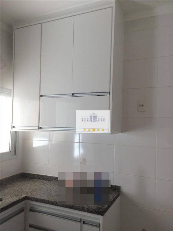 Apartamento à venda com 3 quartos, 96m² - Foto 2