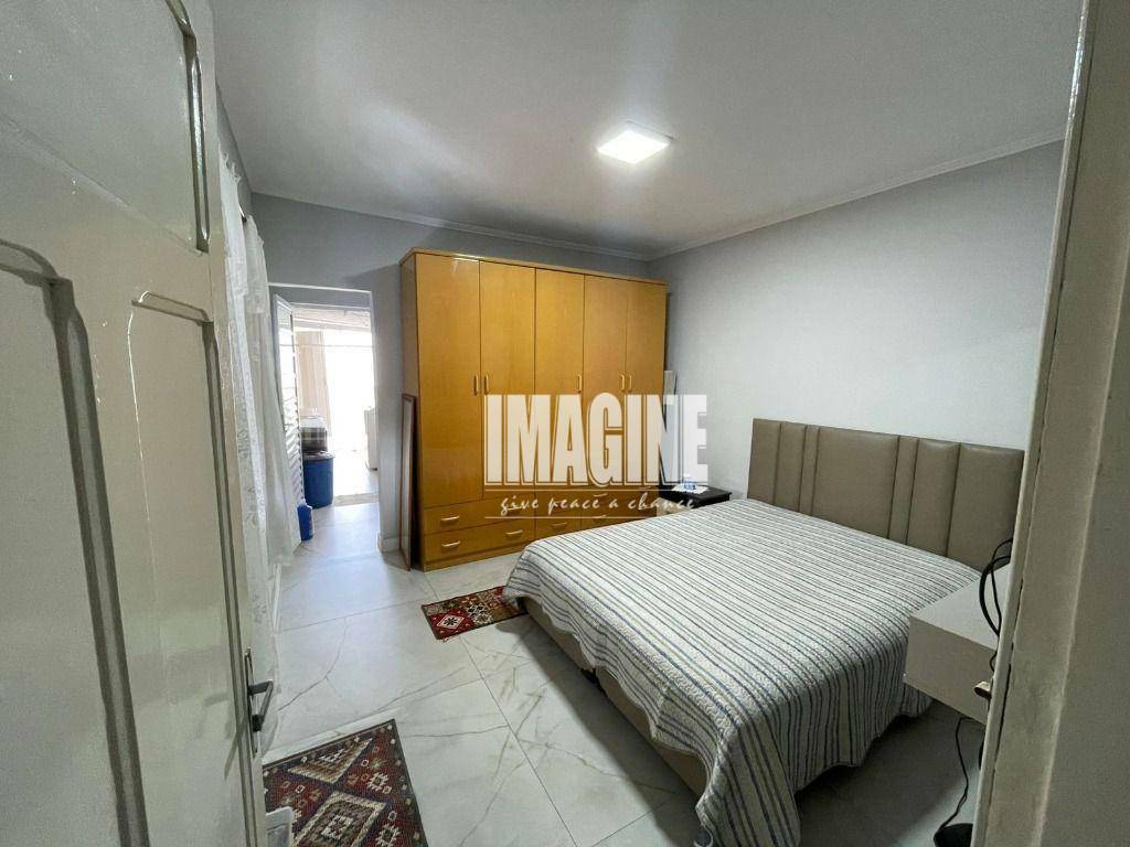 Casa à venda com 3 quartos, 100m² - Foto 4