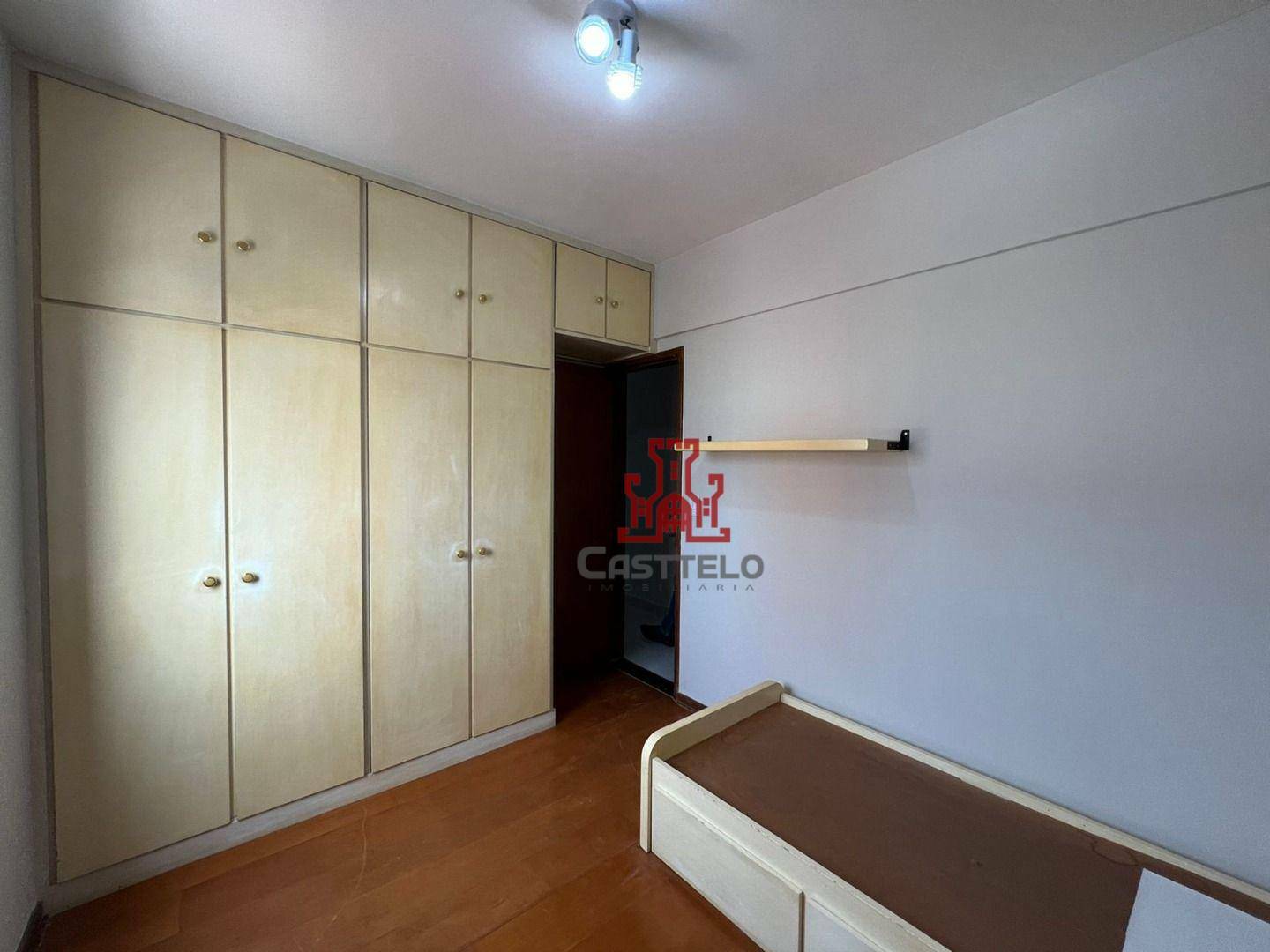 Apartamento à venda com 3 quartos, 77m² - Foto 15