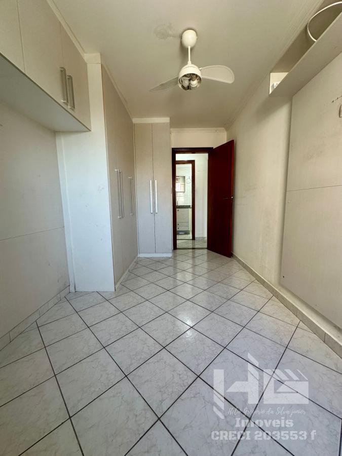 Apartamento à venda com 2 quartos, 65m² - Foto 12