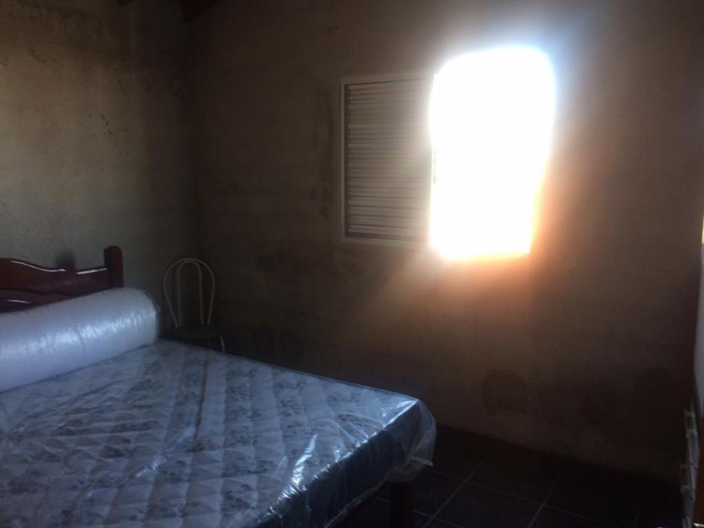 Casa à venda com 6 quartos, 200m² - Foto 18