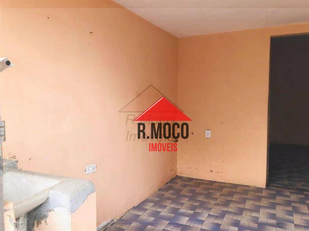 Casa para alugar com 2 quartos, 96m² - Foto 9