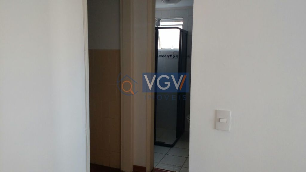 Apartamento para alugar com 1 quarto, 38m² - Foto 12