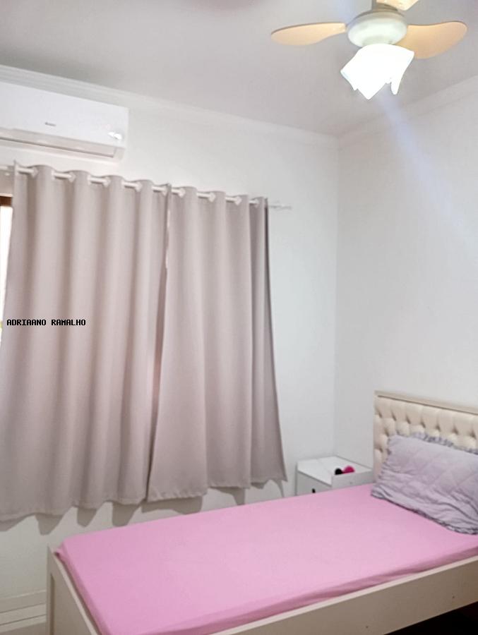 Casa à venda com 3 quartos, 160m² - Foto 15