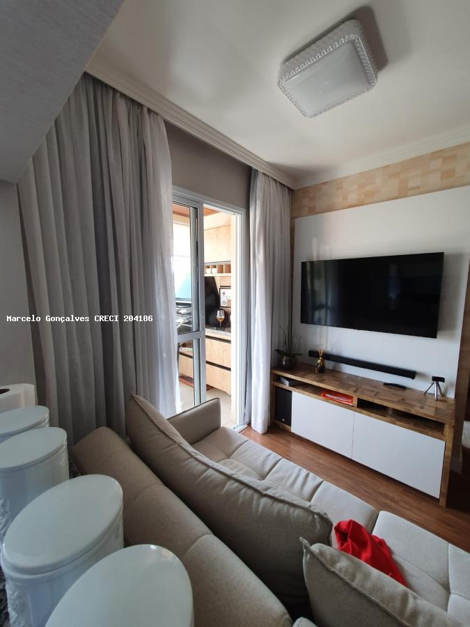 Apartamento à venda com 2 quartos, 50m² - Foto 13