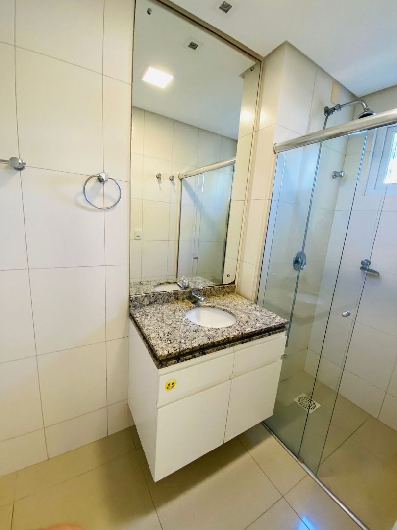 Apartamento à venda com 3 quartos, 133m² - Foto 2