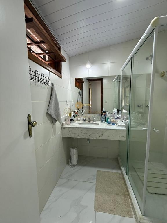 Casa à venda com 7 quartos, 2200m² - Foto 21