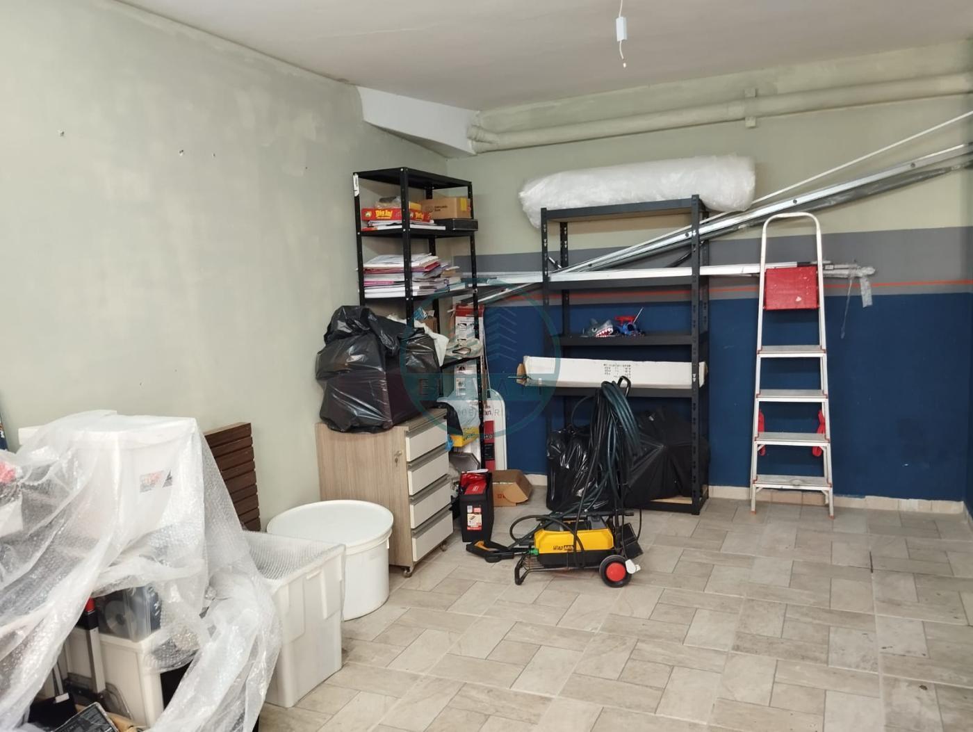 Casa à venda com 3 quartos, 210m² - Foto 18