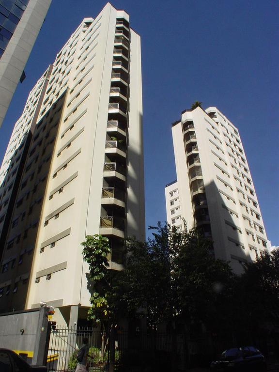 Apartamento à venda com 3 quartos, 157m² - Foto 1