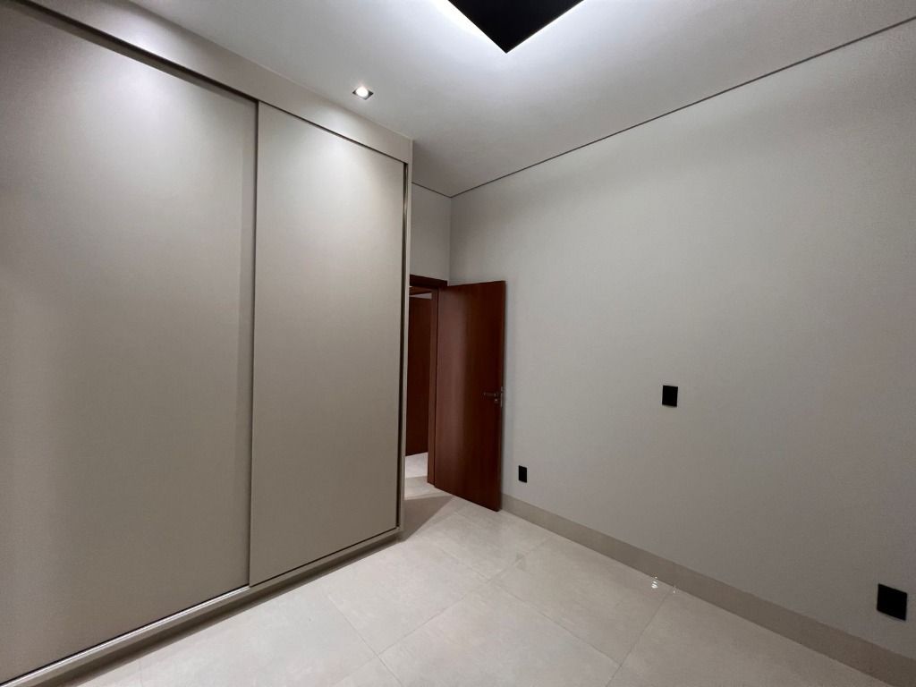 Casa de Condomínio à venda com 3 quartos, 223m² - Foto 13