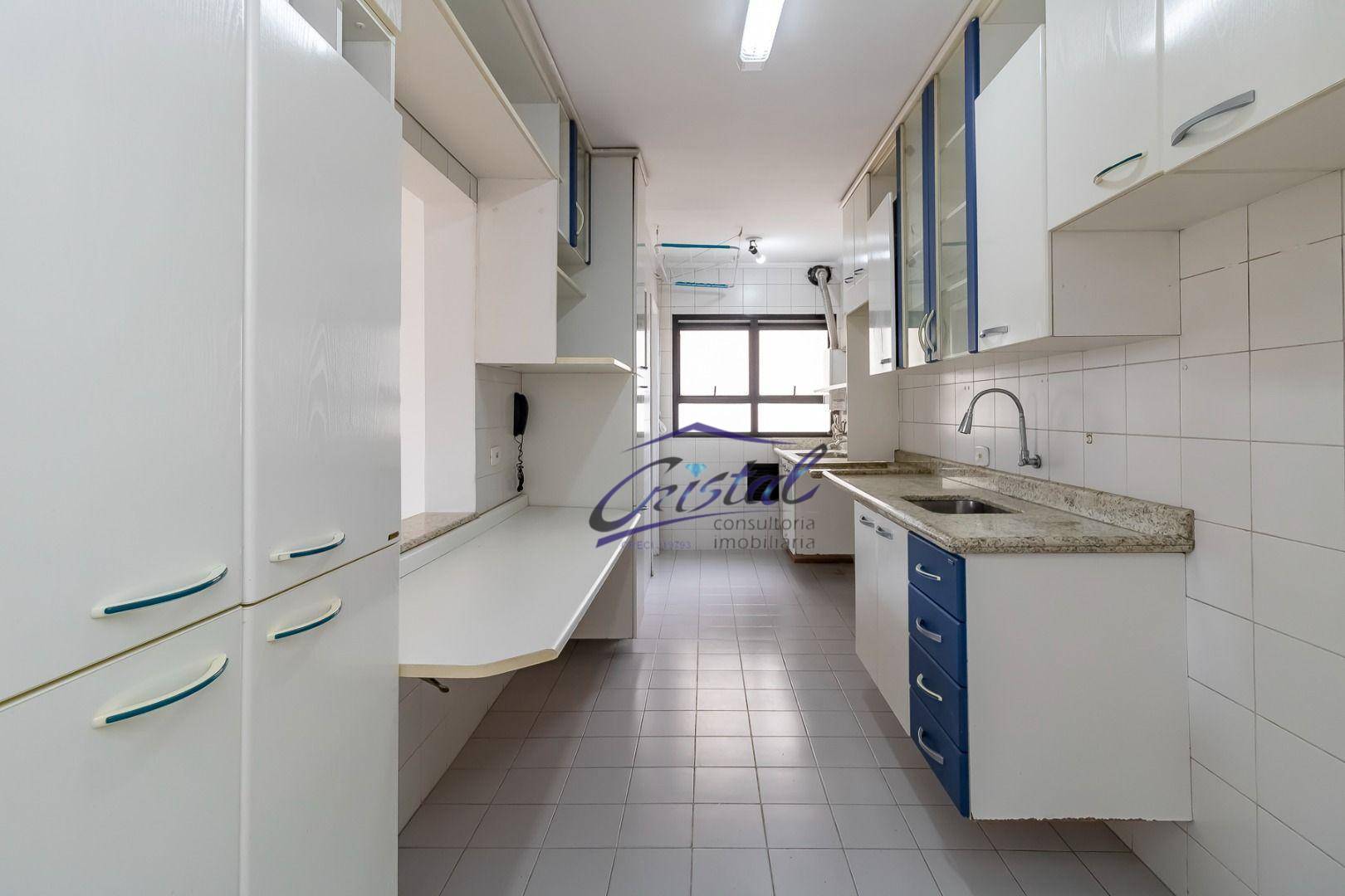 Apartamento à venda com 3 quartos, 76m² - Foto 11