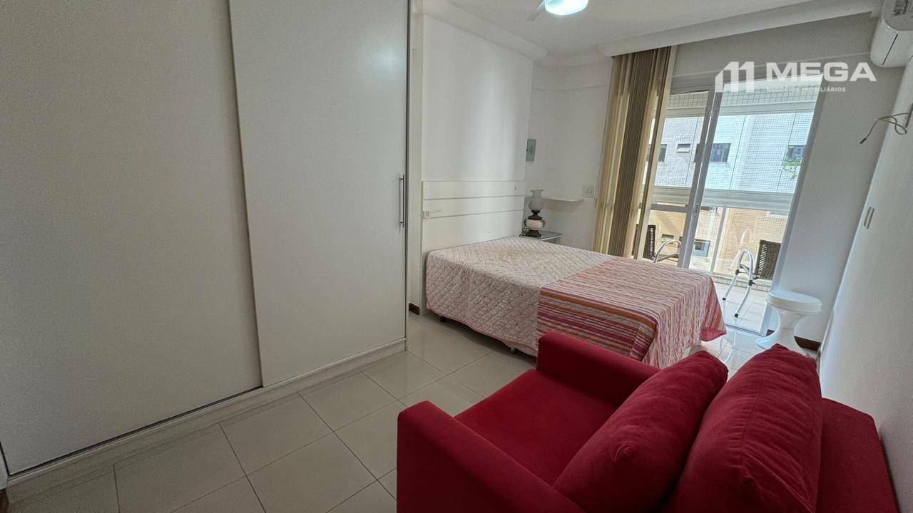 Apartamento à venda com 3 quartos, 156m² - Foto 3