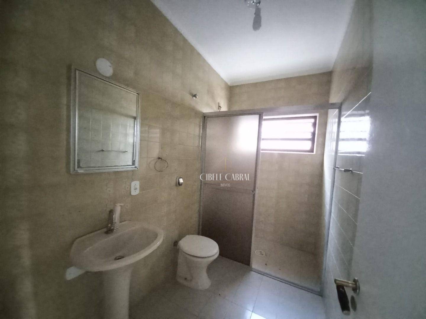 Casa à venda e aluguel com 3 quartos, 227m² - Foto 22