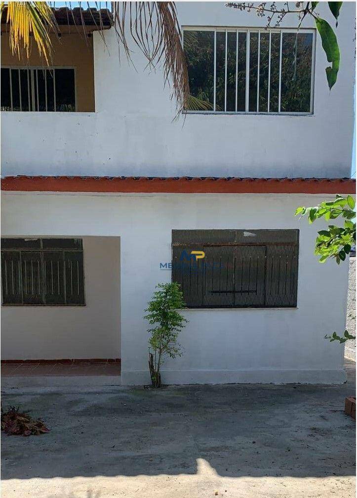 Casa à venda com 8 quartos, 320M2 - Foto 1