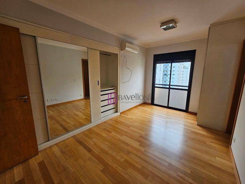 Apartamento para alugar com 3 quartos, 130m² - Foto 10