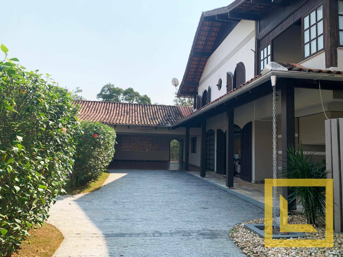 Casa de Condomínio à venda com 4 quartos, 600m² - Foto 4